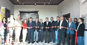 Minyatür Müze Mikroskopla Gezilecek