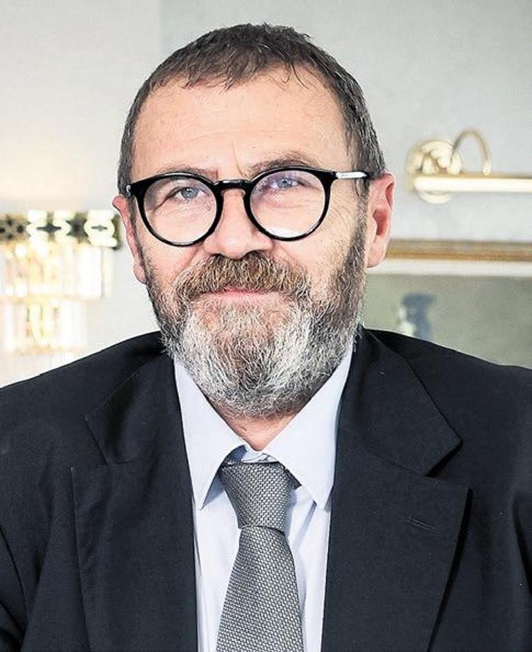 Demirören Medya ödüllerle taçlandı