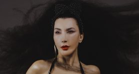 Hande Yener'den Kapalı Gişe 'Sezen' Gecesi